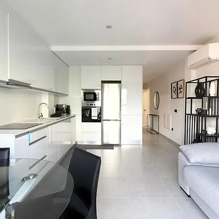 Апартаменты New Spacious 2 Bedroom In Canteras With 2 Bathrooms Wifi Air Conditioning And Parking